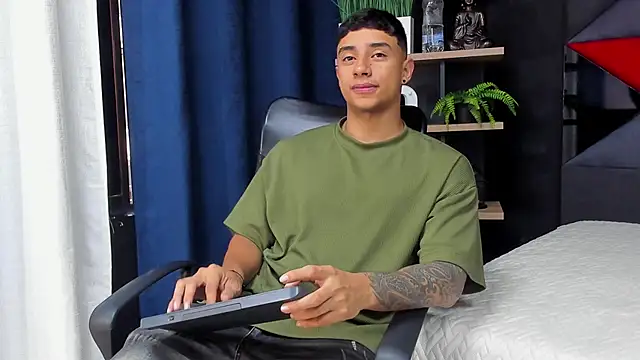 jaze bradley online show from 26, 11, 2025