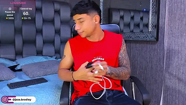 jaze bradley online show from 16, 10, 2025