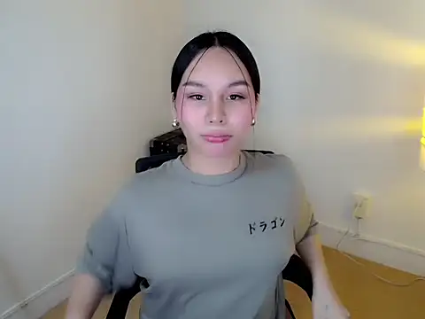 holly tabby online show from 7, 1, 2026