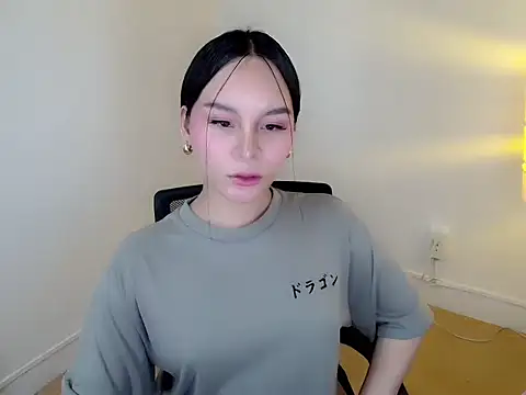 holly tabby online show from 12, 1, 2026