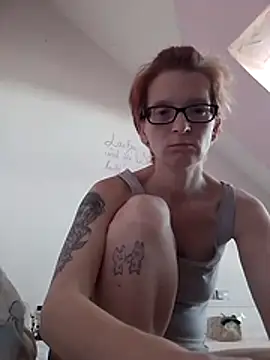 Snapshot of Hornybunny2025 chatting on 26, 5, 2026 Hornybunny2025 online show from 26, 5, 2026