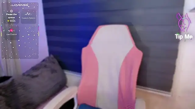 naughtyjayde online show from 18, 2, 2026