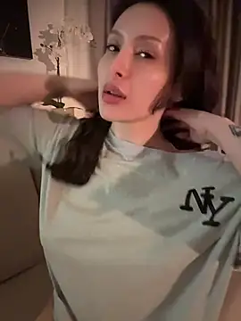 ArianaaSwift online show from 12, 5, 2026