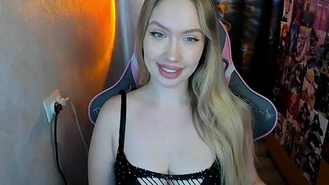 NicoleRiccii online show from 11, 11, 2025