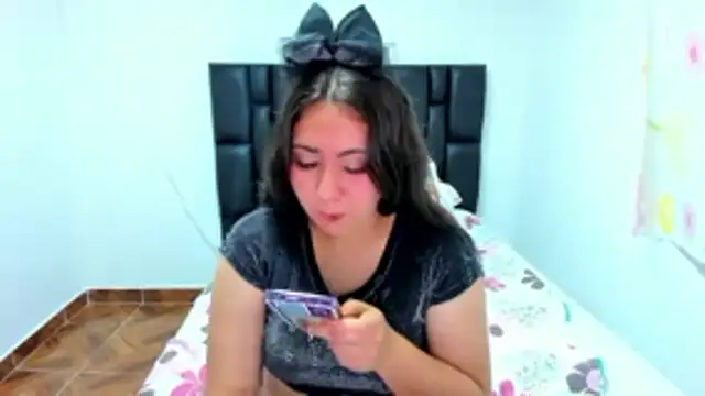 Thompson Ema online show from 25, 10, 2025