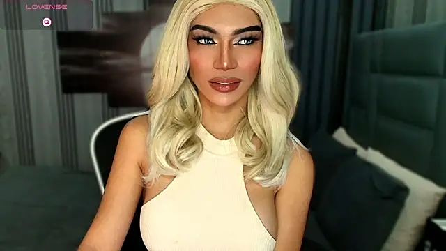 Huntress xxx online show from 12, 4, 2026