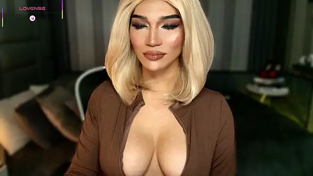 Huntress xxx online show from 1, 12, 2025