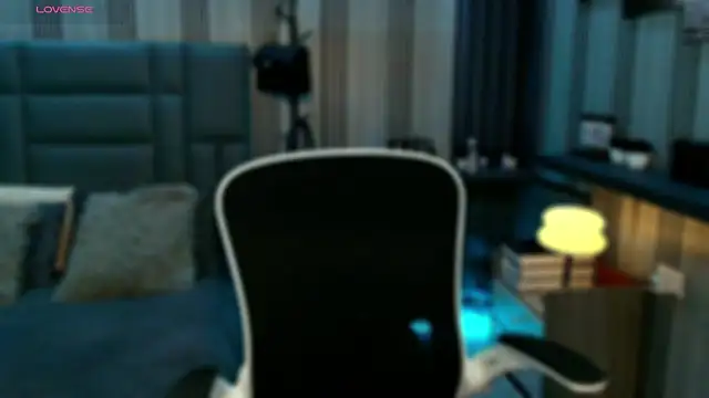 Snapshot of Huntress_xxx chatting on 3, 2, 2026 Huntress xxx online show from 3, 2, 2026