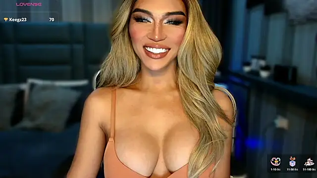 Snapshot of Huntress_xxx chatting on 2, 2, 2026 Huntress xxx online show from 2, 2, 2026