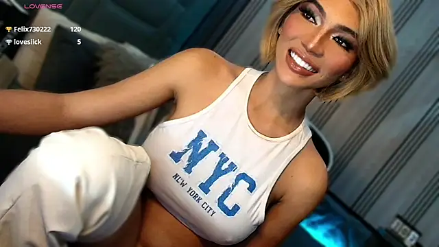 Huntress xxx online show from 8, 3, 2026