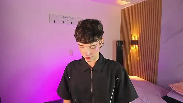 Snapshot of austin_rouse chatting on 13, 2, 2026 austin rouse online show from 13, 2, 2026