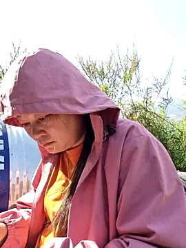 yoowwmr online show from 27, 11, 2025