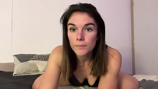 Snapshot of Caro663 chatting on 4, 10, 2025 Caro663 online show from 4, 10, 2025