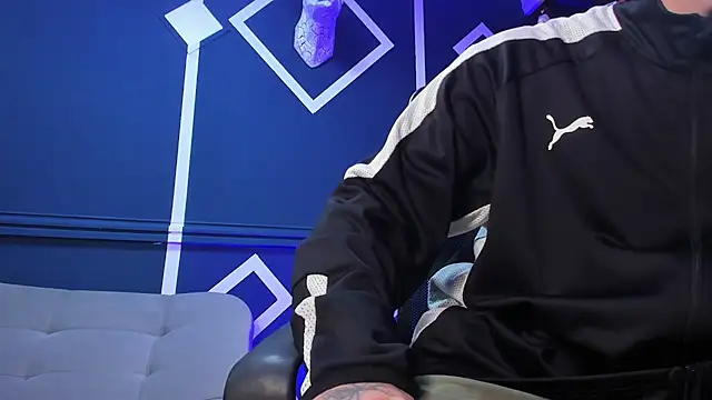 etham wolf  online show from 3, 10, 2025