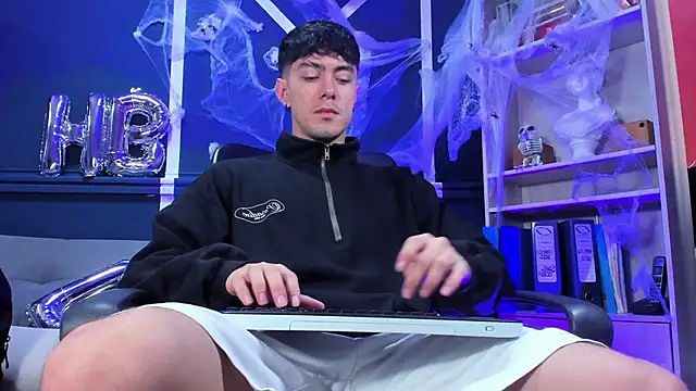 etham wolf  online show from 1, 11, 2025