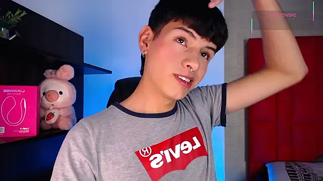 Ezra Storm online show from 6, 2, 2026