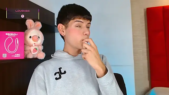 Ezra Storm online show from 14, 11, 2025