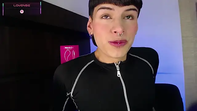 Ezra Storm online show from 16, 10, 2025