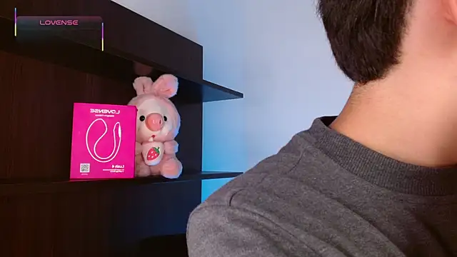 Ezra Storm online show from 3, 12, 2025