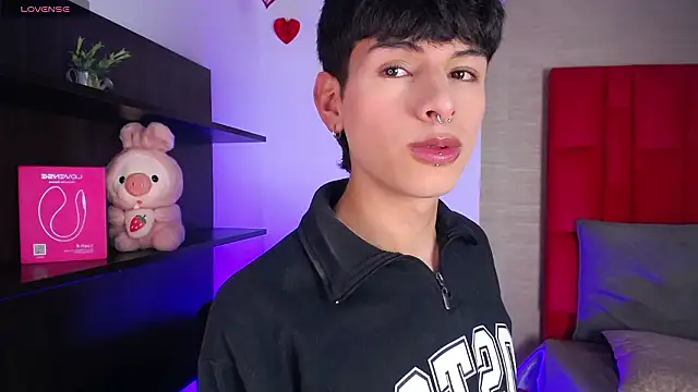 Ezra Storm online show from 17, 2, 2026