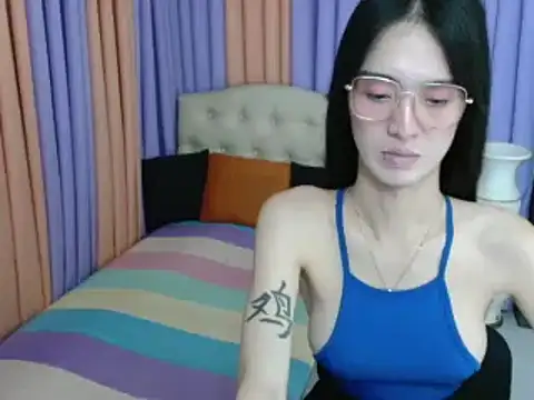 XxTsUncutAskaxX online show from 2, 12, 2025