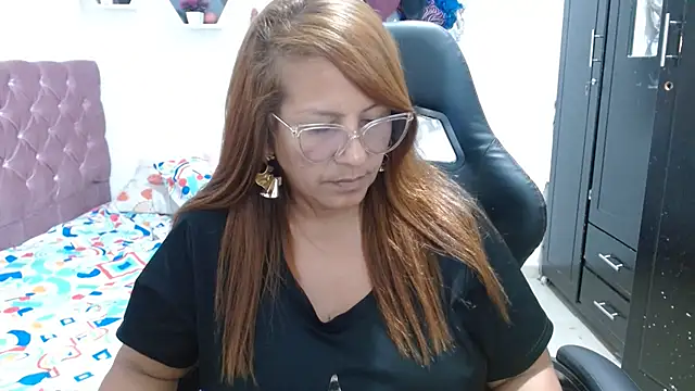 Snapshot of cristydirtyhot chatting on 7, 5, 2026 cristydirtyhot online show from 7, 5, 2026