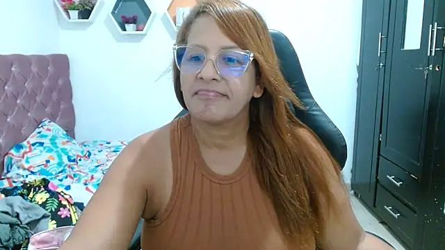 Snapshot of cristydirtyhot chatting on 2, 6, 2026 cristydirtyhot online show from 2, 6, 2026