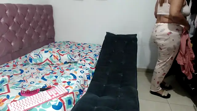 cristydirtyhot online show from 17, 11, 2025