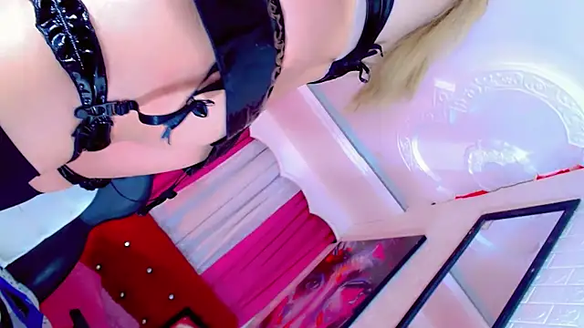 Yareth Rouss  online show from 19, 11, 2025