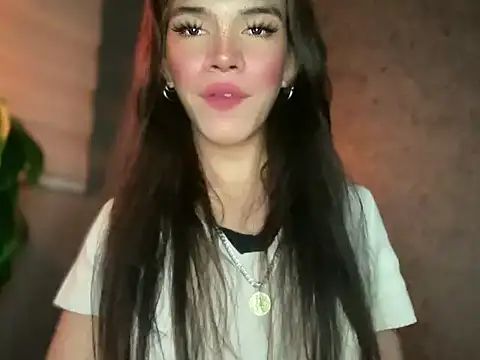 Snapshot of Misselliefayexxx chatting on 20, 12, 2025 Misselliefayexxx online show from 20, 12, 2025