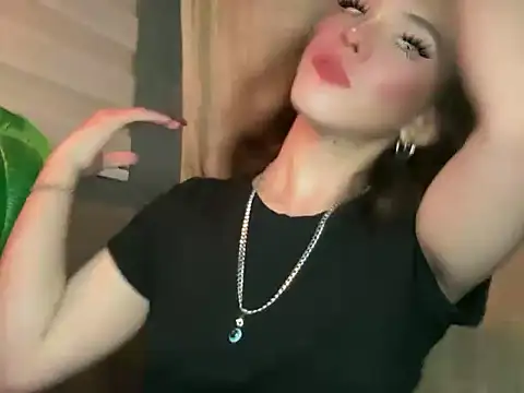 Snapshot of Misselliefayexxx chatting on 1, 2, 2026 Misselliefayexxx online show from 1, 2, 2026