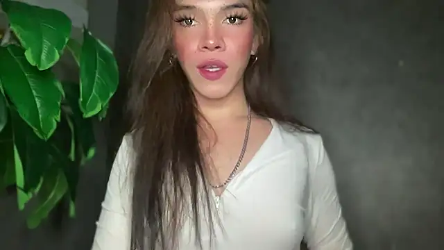 Snapshot of Misselliefayexxx chatting on 18, 12, 2025 Misselliefayexxx online show from 18, 12, 2025