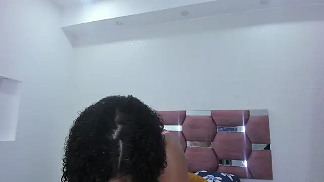 MiiaSmith   online show from 20, 11, 2025