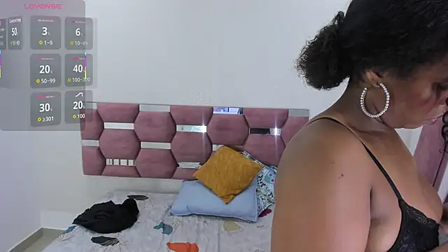 MiiaSmith   online show from 22, 11, 2025