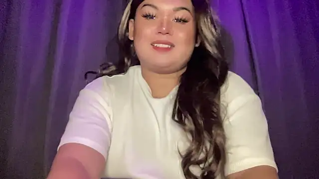 Snapshot of RedHead_Thalia chatting on 17, 10, 2025 RedHead Thalia online show from 17, 10, 2025