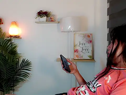 kimbratx online show from 25, 5, 2026