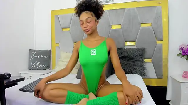 AliyahBrowns online show from 21, 3, 2026