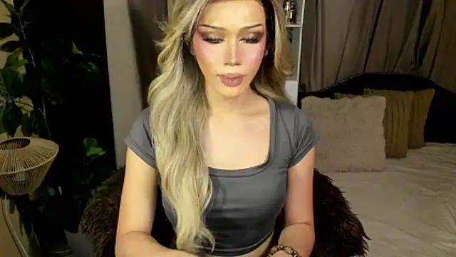 Candicebloom online show from 25, 5, 2026