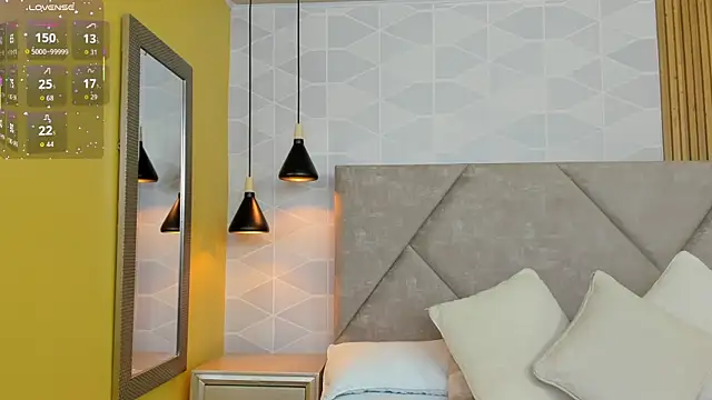 Jade Whisper online show from 12, 9, 2025