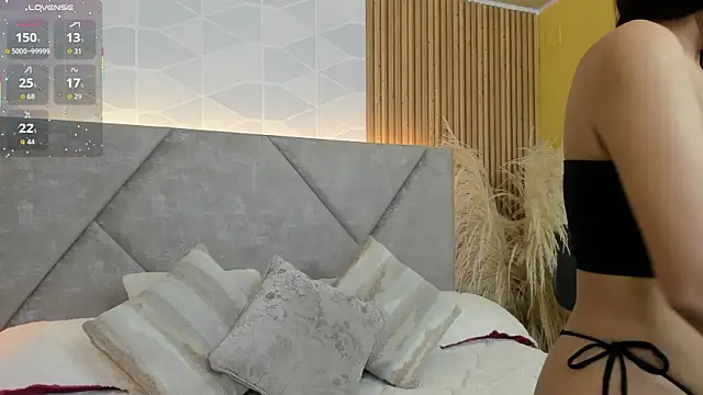 Jade Whisper online show from 26, 9, 2025