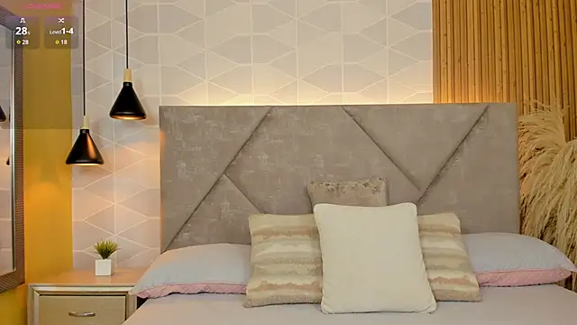 Jade Whisper online show from 18, 10, 2025