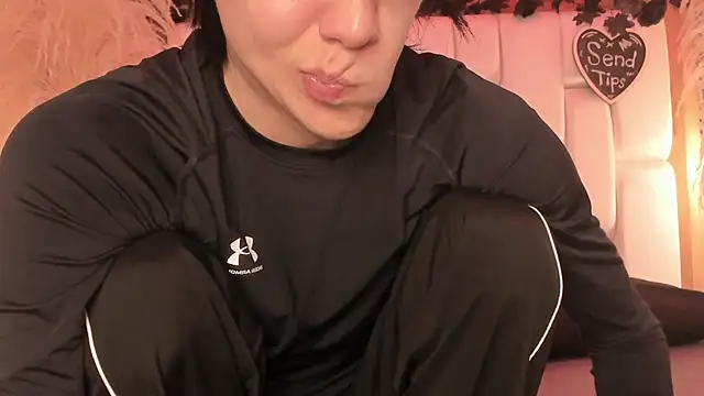 Daphne And Roger online show from 9, 4, 2026