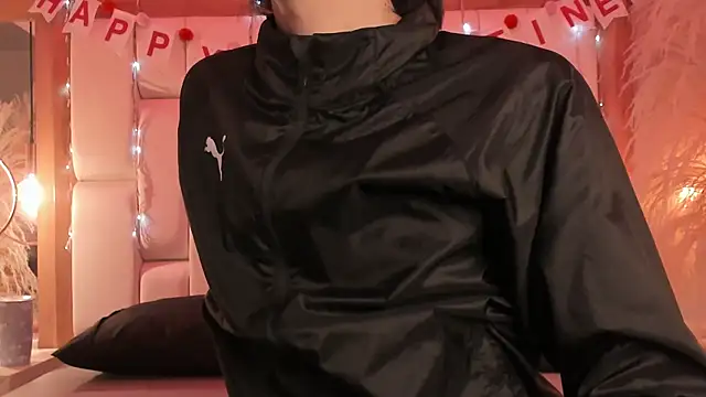 Daphne And Roger online show from 12, 2, 2026