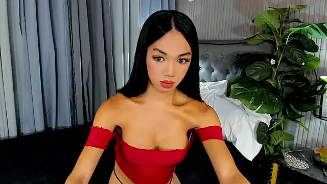 HugeCocoCock online show from 16, 6, 2026