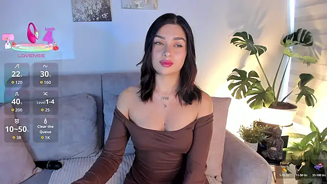 Estrer collins online show from 8, 1, 2026