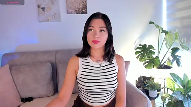 Estrer collins online show from 12, 11, 2025