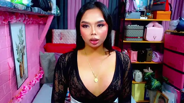 MoniqueCeleste online show from 2, 10, 2025