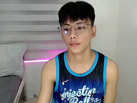 ynotyu online show from 4, 10, 2025