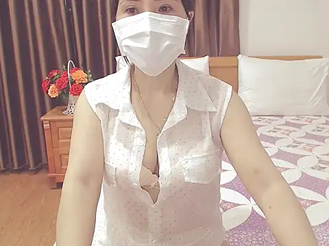 ruby 8x online show from 8, 10, 2025