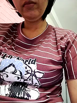 LuxiLuxi18x online show from 11, 11, 2025